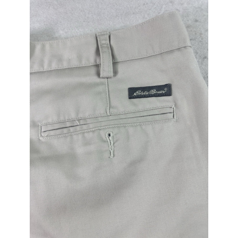 Eddie Bauer Shorts Mens 38x9 Khaki Flat Front Casual Preppy Chino Walk Outdoors - Picture 10 of 10